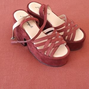 Free People retro style platforms